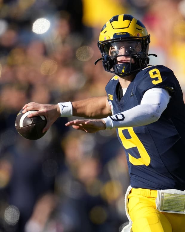 Jan 1, 2024; Pasadena, CA, USA; Michigan Wolverines quarterback J.J. McCarthy (9) throws a pass against the Alabama Crimson Tide during the first half in the 2024 Rose Bowl college football playoff semifinal game at Rose Bowl.